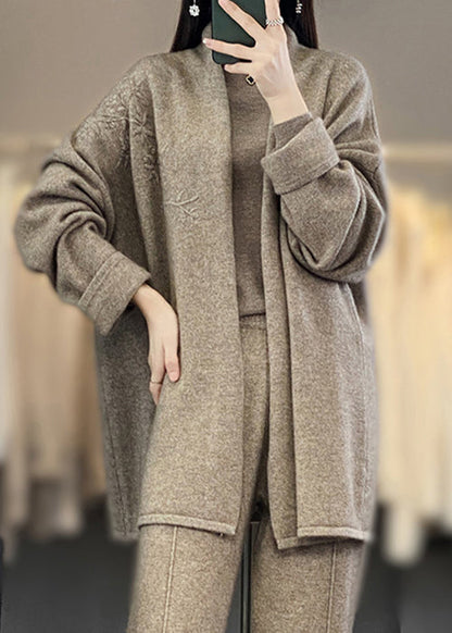 Classic Vintage & Enduringly Stylish Cardigan