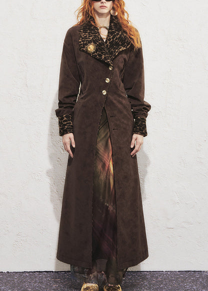 Effortlessly Elegant Coat with a Timeless Design
