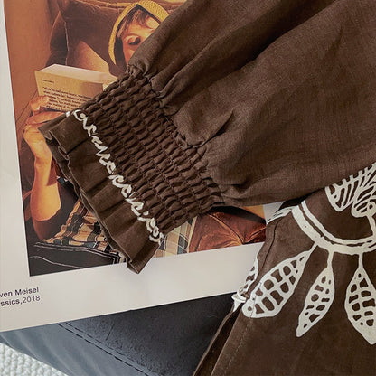 Beautifully Crafted Blouse in a Classic Style