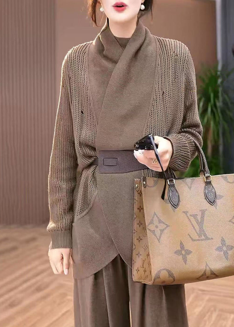 Classic Vintage Cardigan with a Flattering Fit