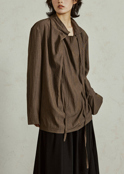 Classic Vintage Blouse with a Flattering Fit