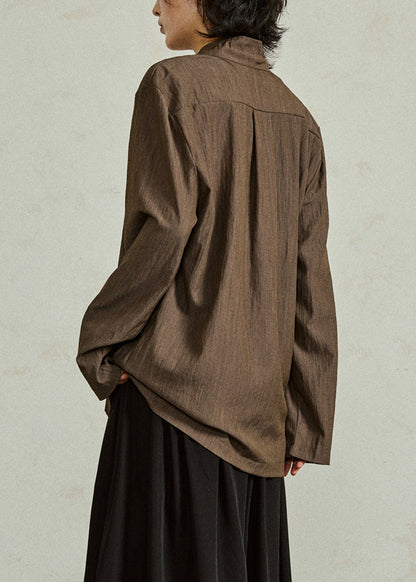 Classic Vintage Blouse with a Flattering Fit