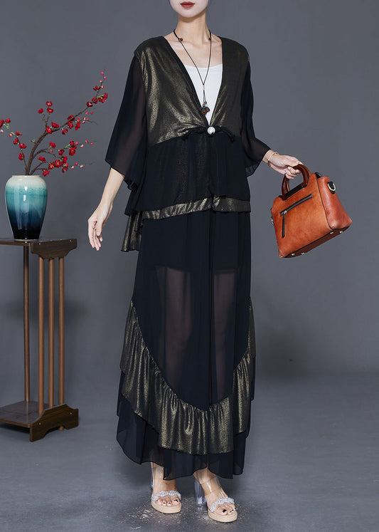 Sophisticated Garment with a Clean Classic Look