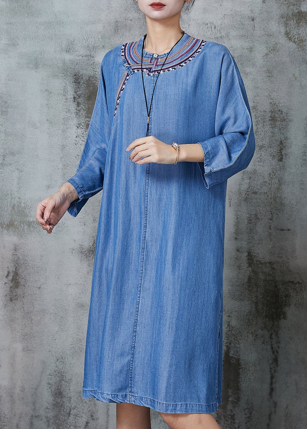 Sophisticated Dress with a Clean Classic Look