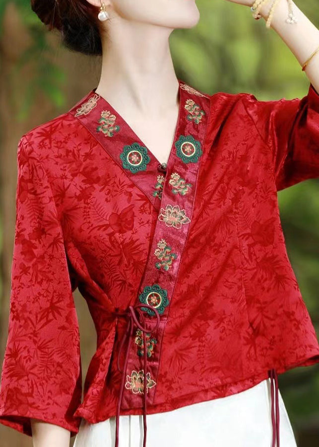 A Vintage Style Top with Delicate Timeless Details