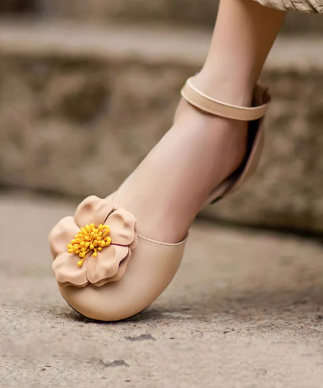 Chic Orthopedic Sandals with Unique Design