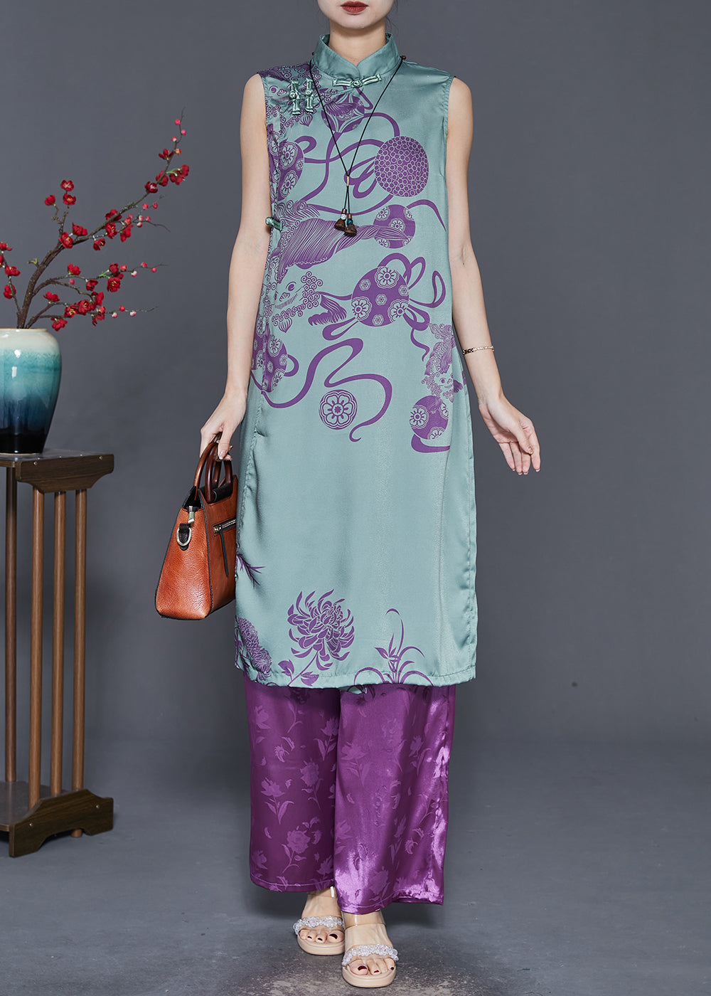Well Tailored Garment with a Graceful Silhouette