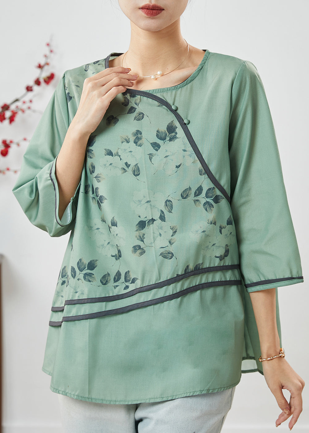 Elegantly Styled Shirt for Everyday Wear