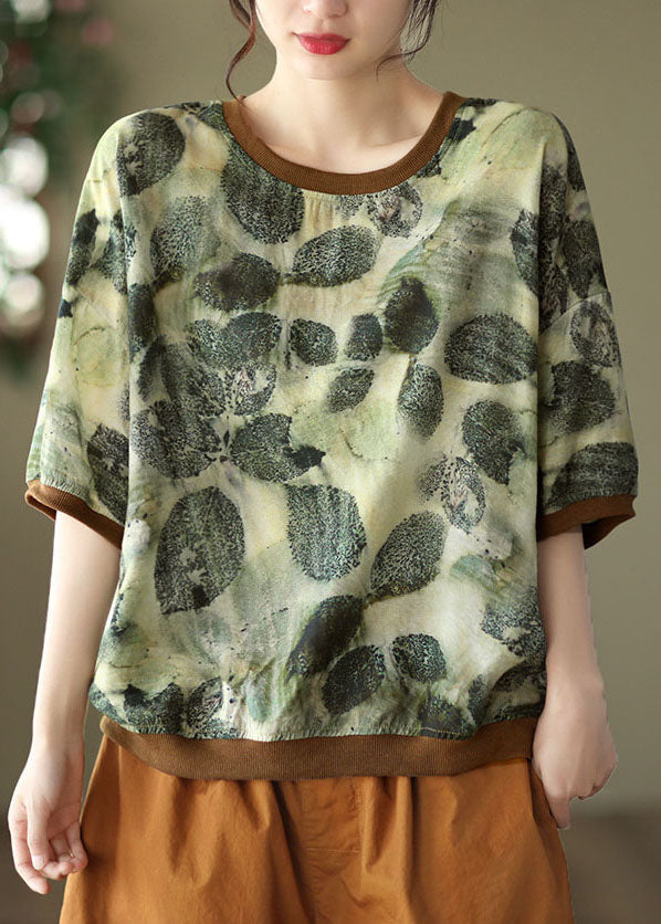 Classic Vintage Shirt with a Flattering Fit