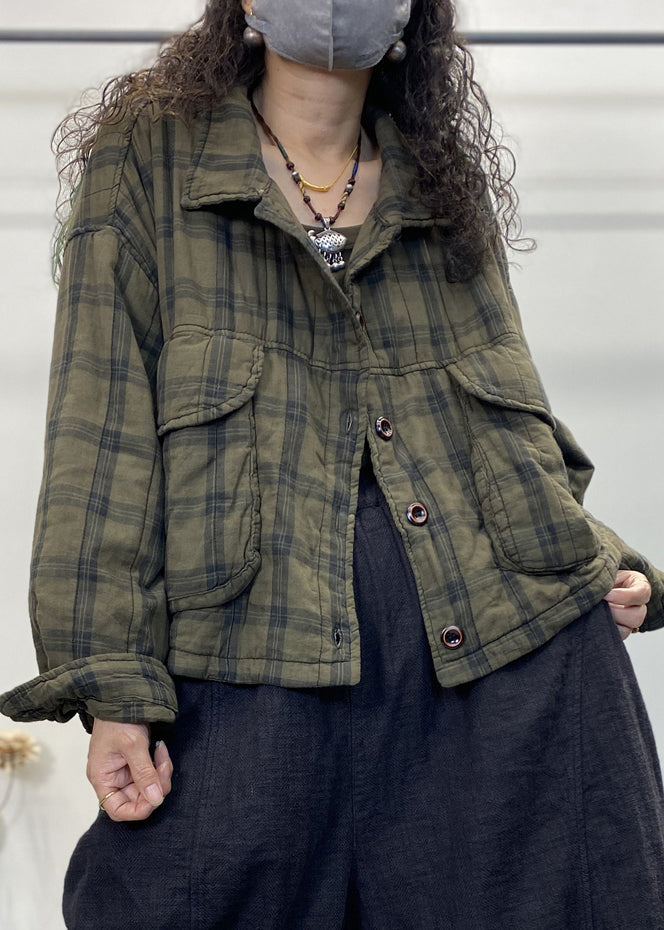 Well Tailored Coat with a Graceful Silhouette