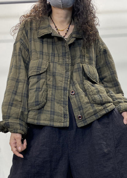 Well Tailored Coat with a Graceful Silhouette