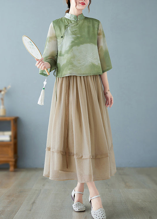 Effortlessly Elegant Garment with a Timeless Design