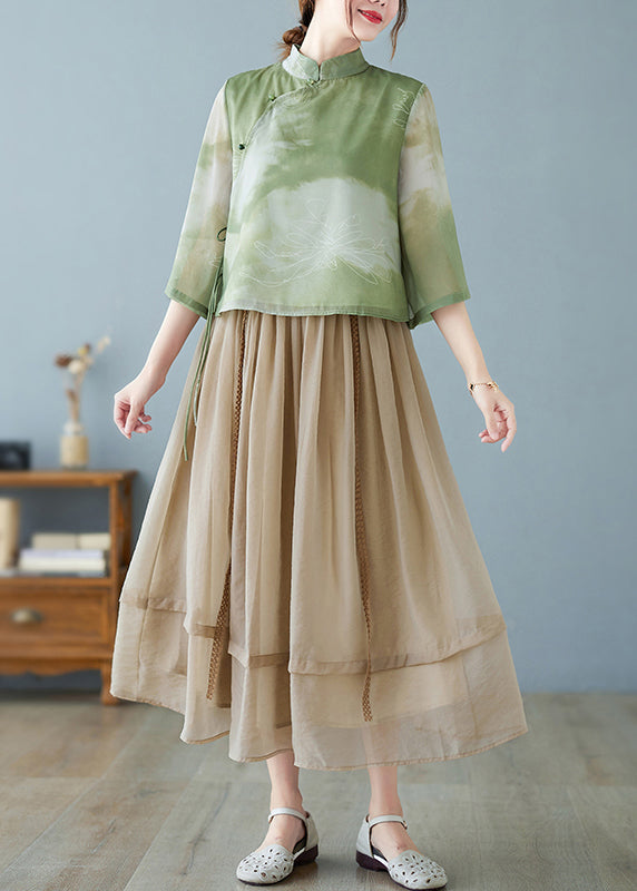 Effortlessly Elegant Garment with a Timeless Design