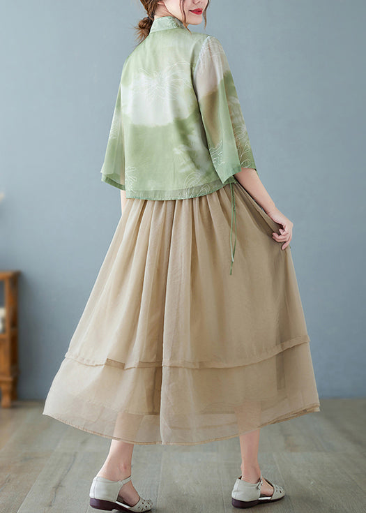 Effortlessly Elegant Garment with a Timeless Design