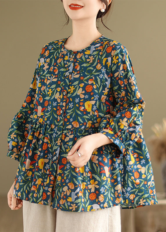 Effortlessly Elegant Top with a Timeless Design