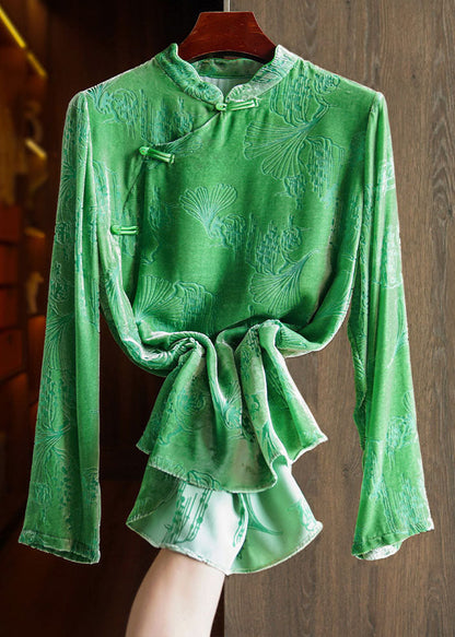 Beautifully Finished Top in a Timeless Design