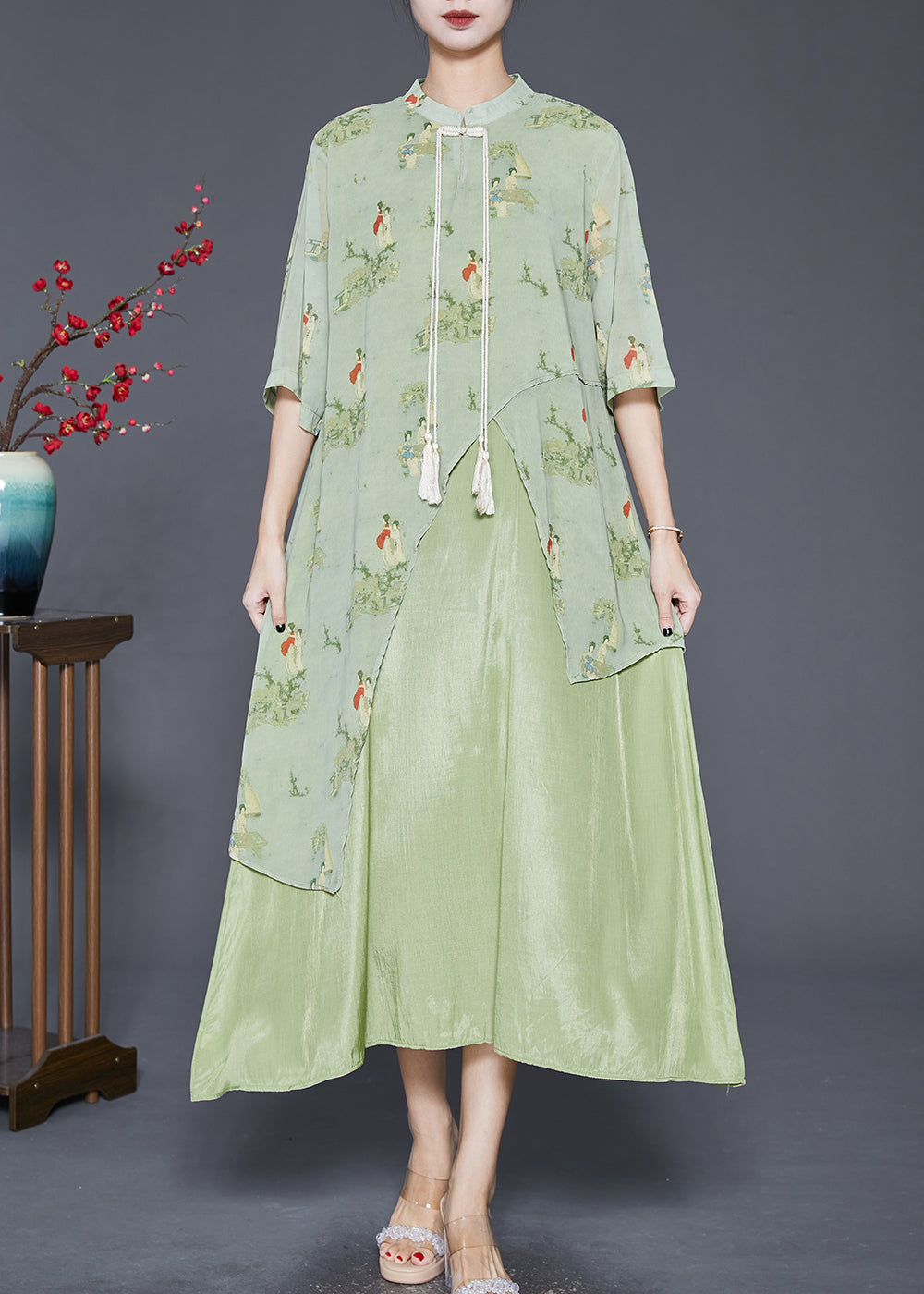 Sophisticated Dress with a Clean Classic Look