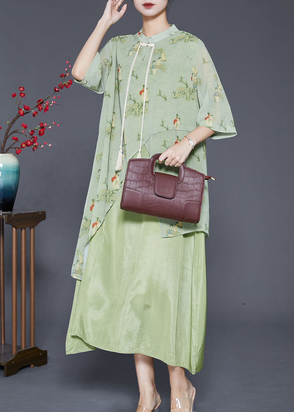 Sophisticated Dress with a Clean Classic Look