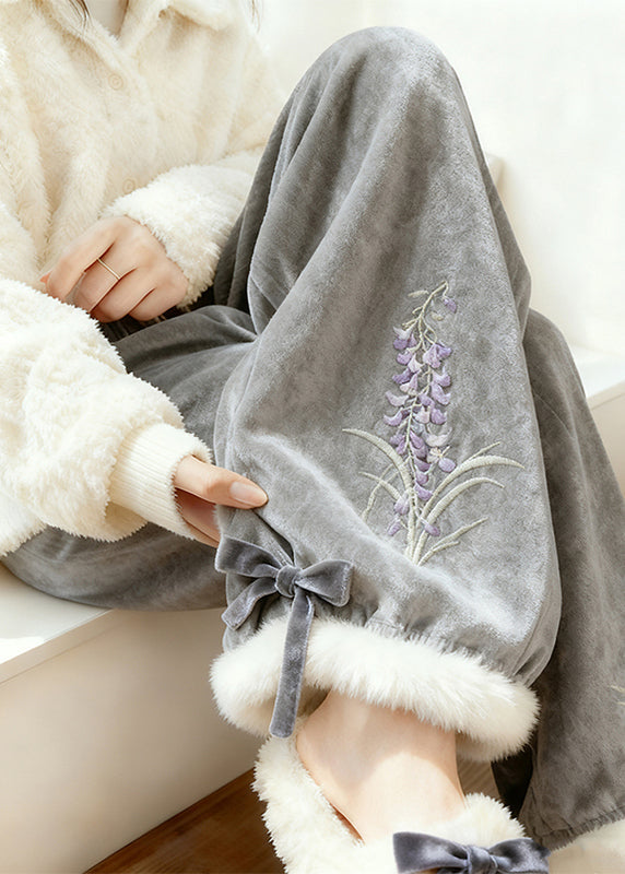 Gracefully Styled Pants for Any Occasion