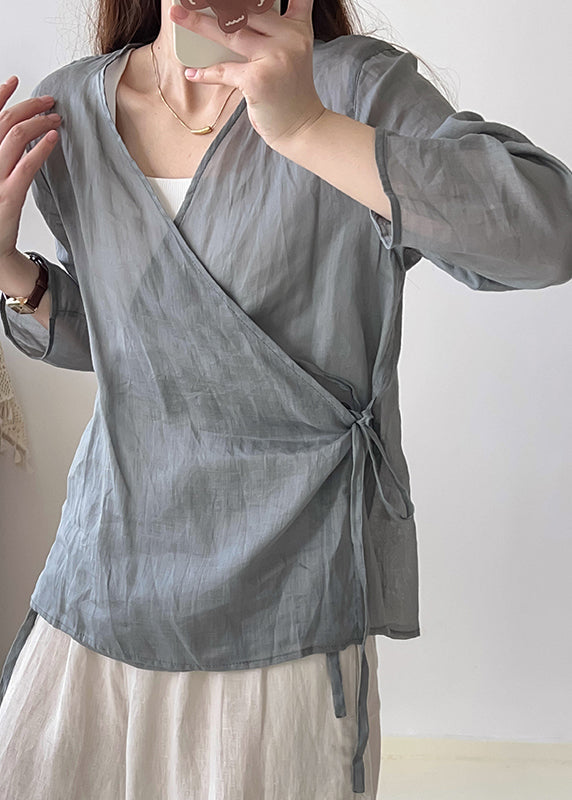 Classic Vintage Shirt with a Flattering Fit
