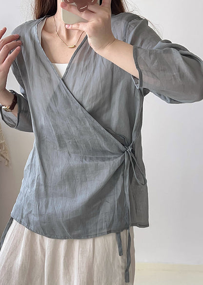 Classic Vintage Shirt with a Flattering Fit