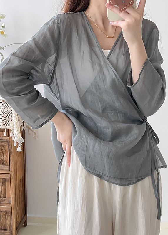 Classic Vintage Shirt with a Flattering Fit