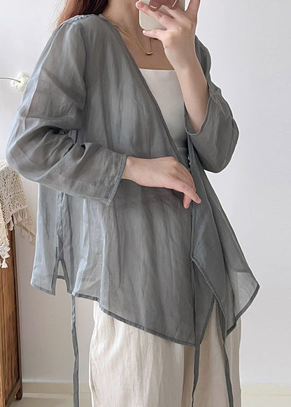 Classic Vintage Shirt with a Flattering Fit