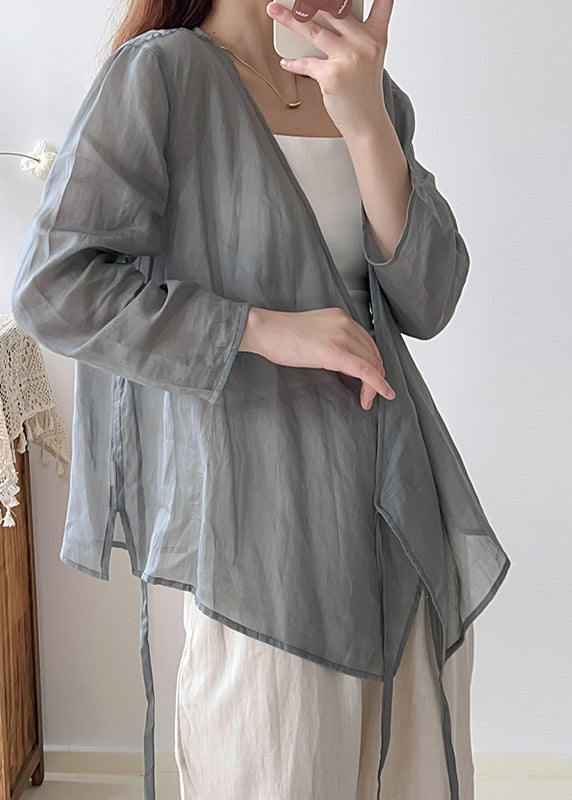 Classic Vintage Shirt with a Flattering Fit