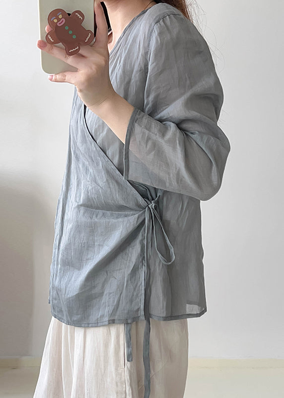 Classic Vintage Shirt with a Flattering Fit