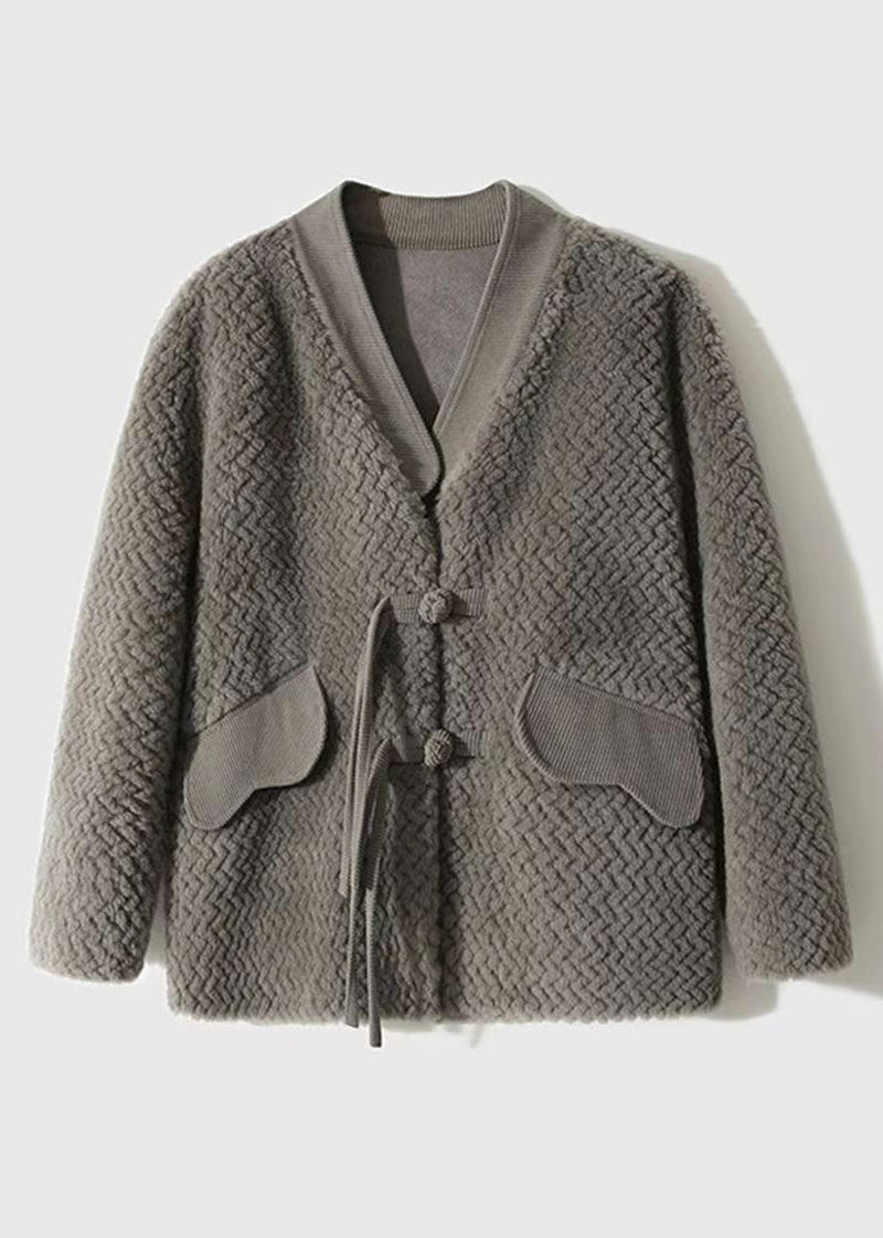 Effortlessly Elegant Coat with a Timeless Design
