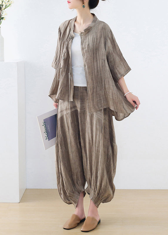 Sophisticated Garment with a Clean Classic Look