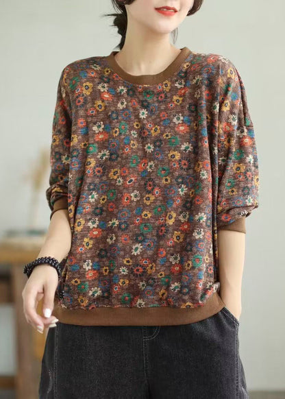 Effortlessly Elegant Sweater with a Timeless Design
