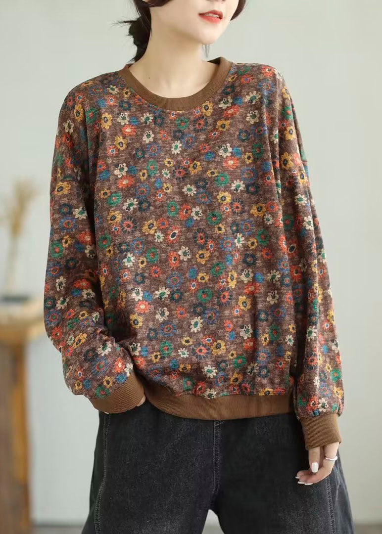 Effortlessly Elegant Sweater with a Timeless Design