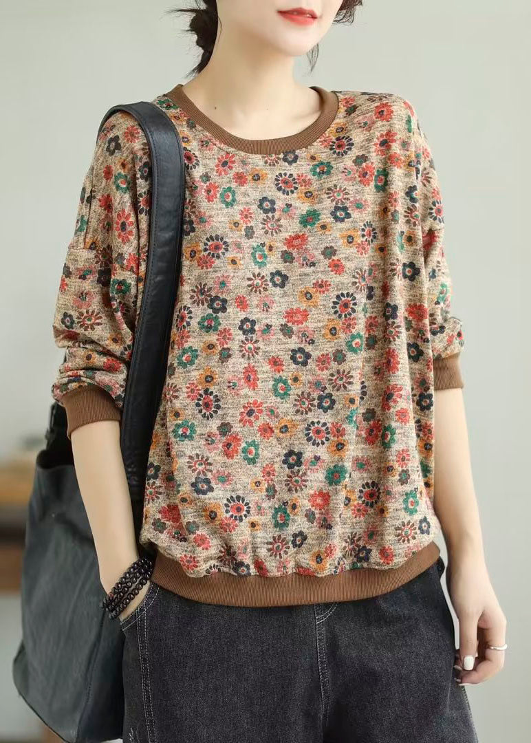 Effortlessly Elegant Sweater with a Timeless Design