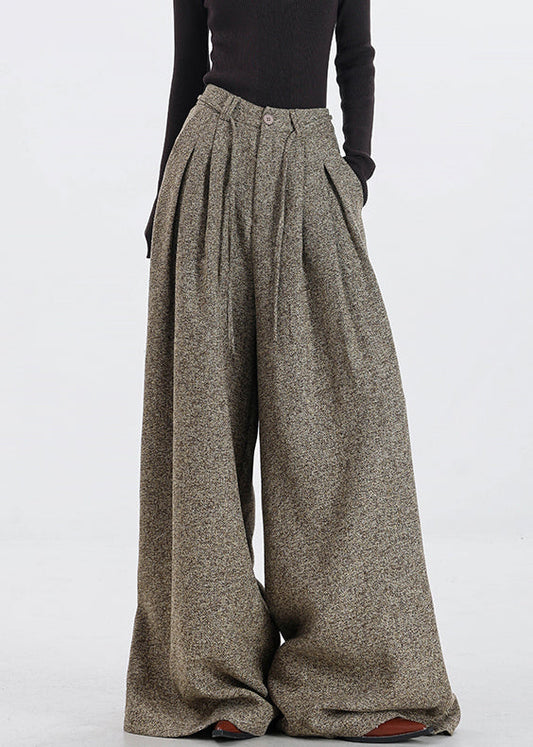 A Vintage Style Pants with Delicate Timeless Details