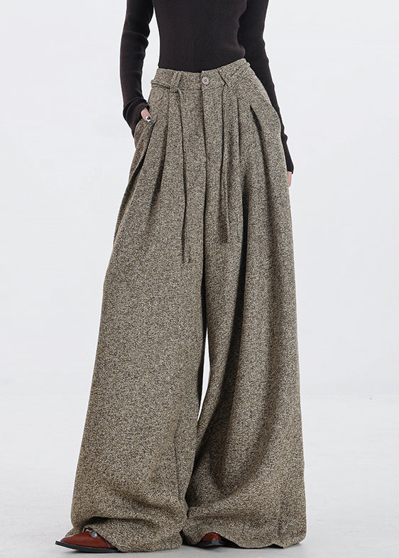 A Vintage Style Pants with Delicate Timeless Details