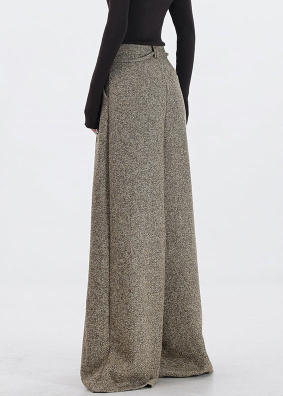 A Vintage Style Pants with Delicate Timeless Details