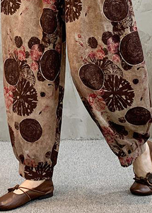 A Vintage Style Pants with Delicate Timeless Details
