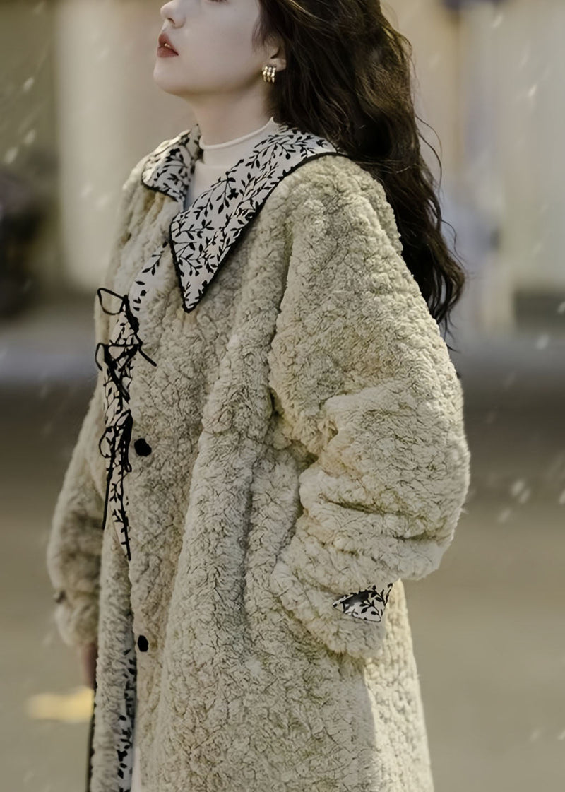 Beautifully Crafted Coat in a Classic Style