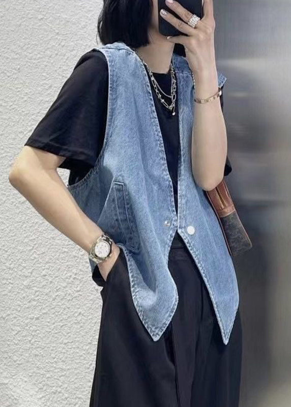 Classic Vintage Coat with a Flattering Fit
