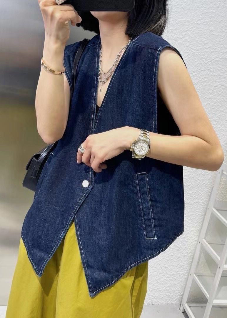 Classic Vintage Coat with a Flattering Fit