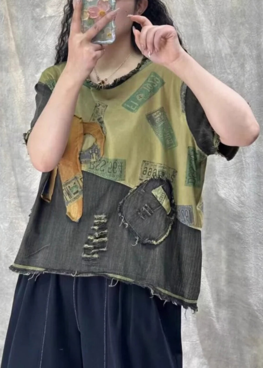 Classic Vintage Shirt with a Flattering Fit