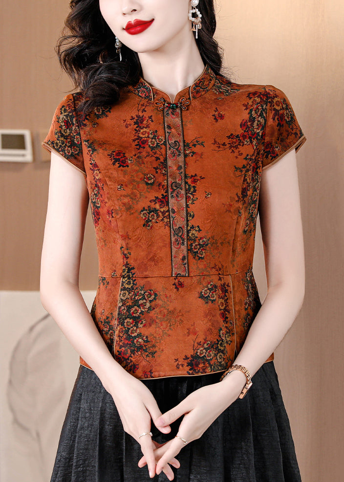 Classic Vintage Shirt with a Flattering Fit