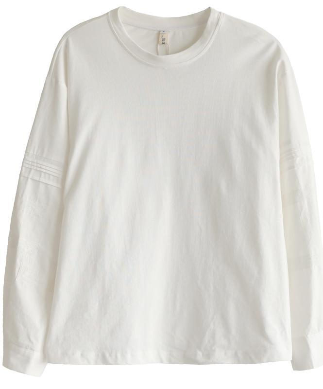 Effortlessly Elegant Top with a Timeless Design