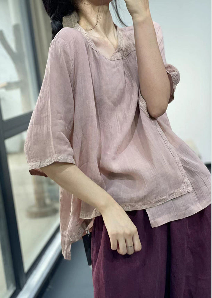 Classic Vintage Blouse with a Flattering Fit