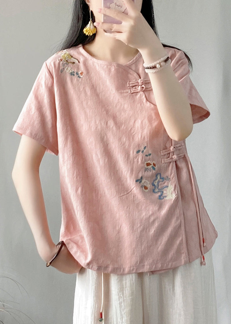 A Vintage Style Top with Delicate Timeless Details