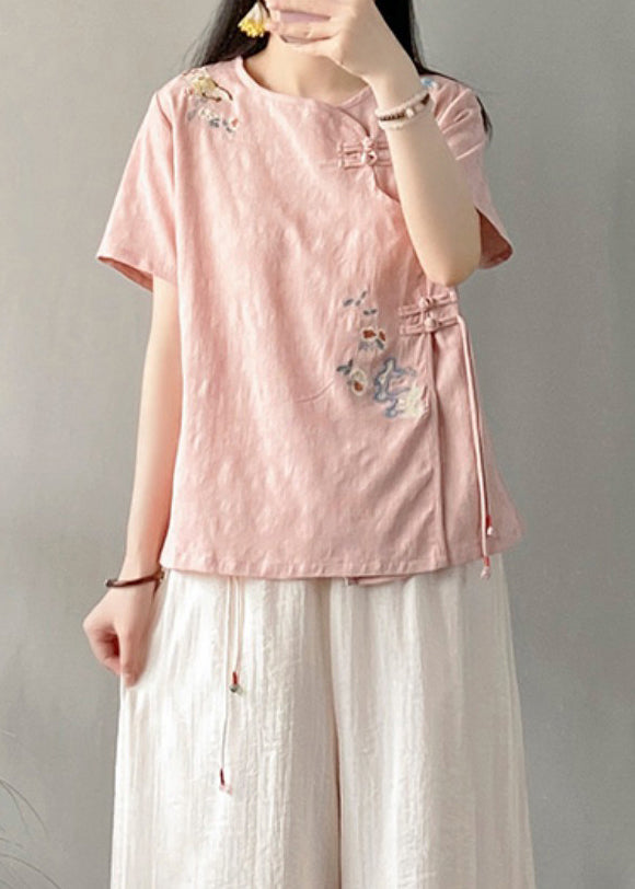 A Vintage Style Top with Delicate Timeless Details