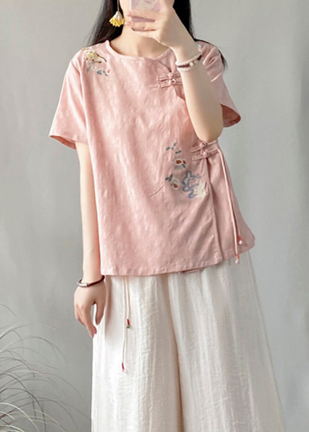A Vintage Style Top with Delicate Timeless Details