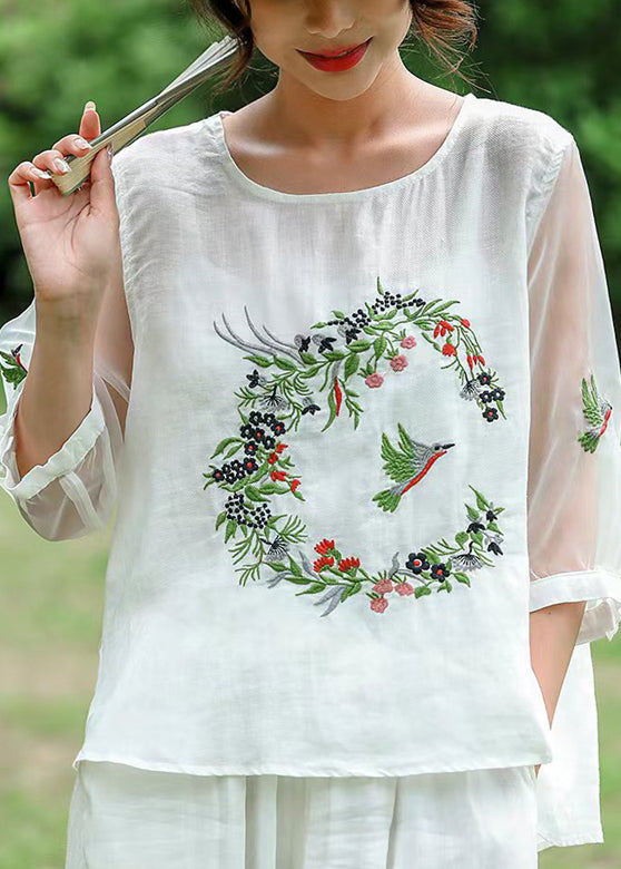 Classic Vintage Shirt with a Flattering Fit