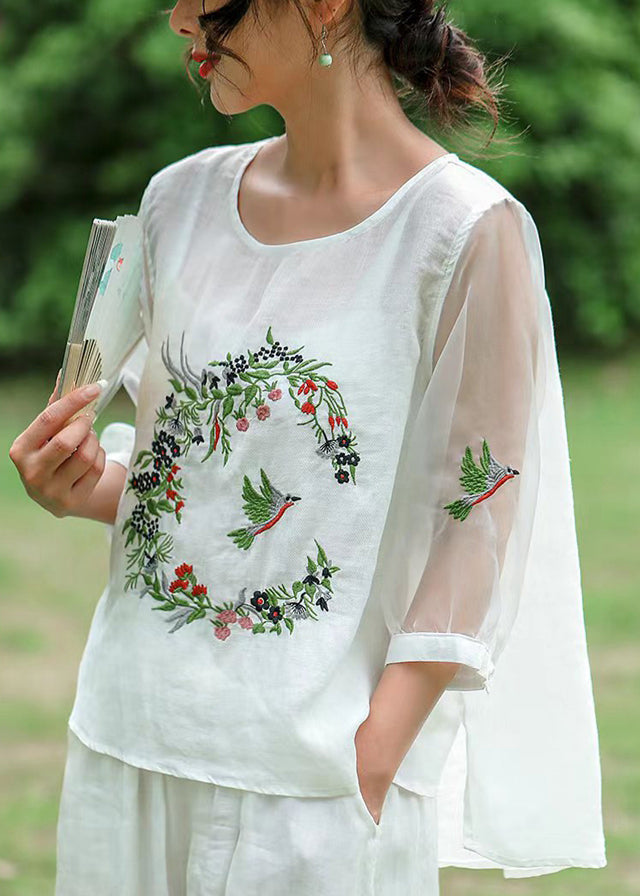 Classic Vintage Shirt with a Flattering Fit